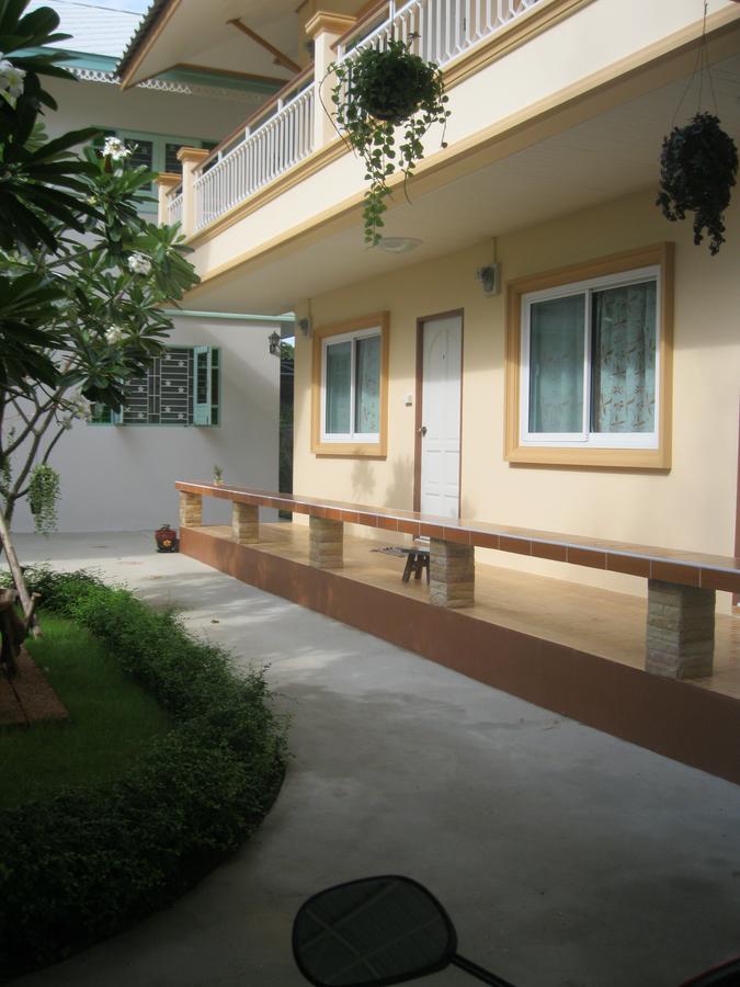2N Guesthouse Phetchaburi Exterior foto