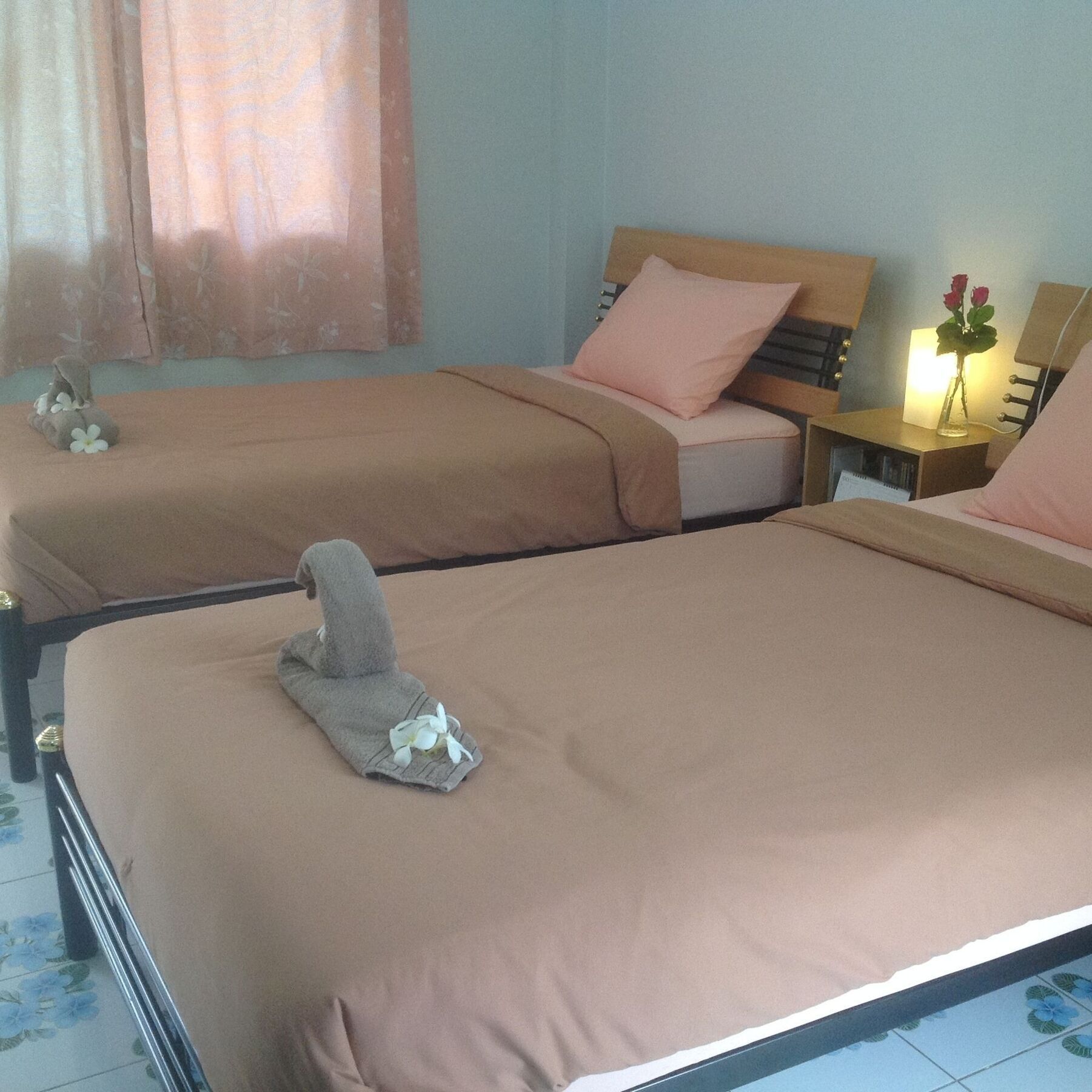 2N Guesthouse Phetchaburi Exterior foto