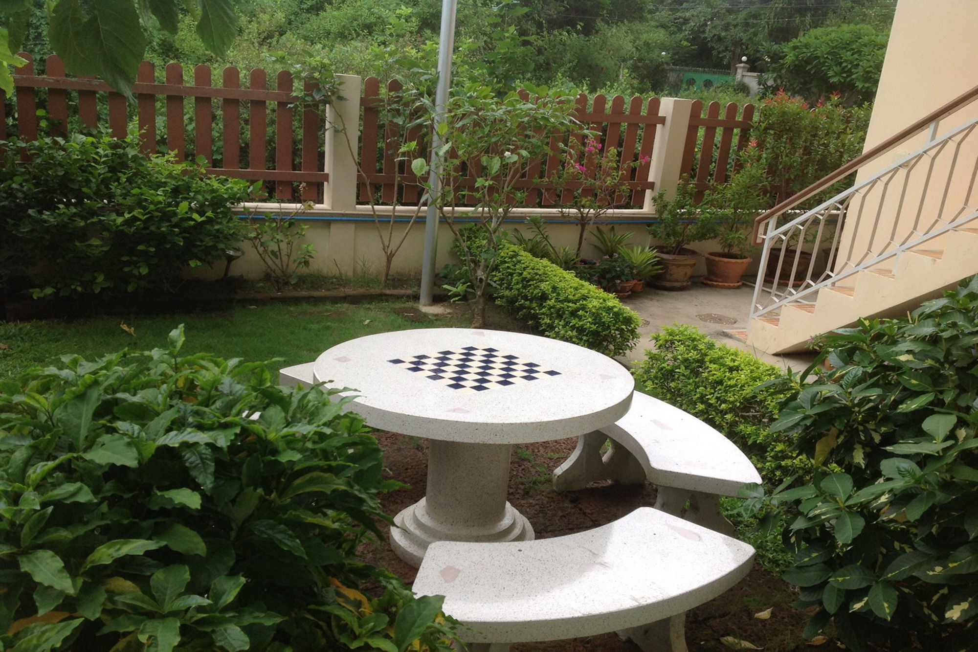 2N Guesthouse Phetchaburi Exterior foto